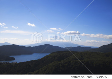 Lake Ashinoko and Mt. Fuji　 5395970
