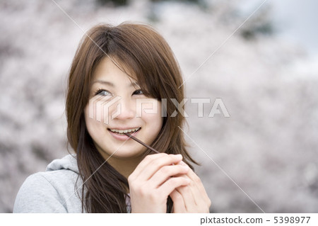 Sakura and female Sakura and female 5398977