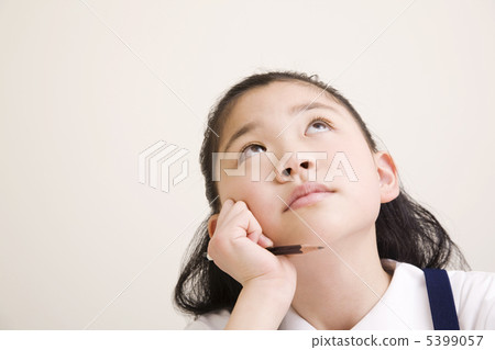 正在受苦的小學生 5399057