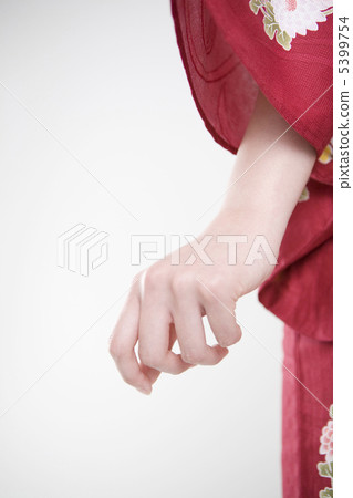 Yukata women's hands Yukata women's hands 5399754