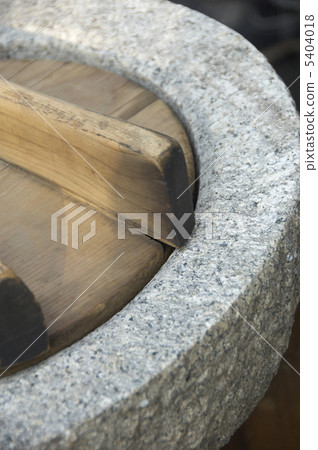 Stone mill 5404018