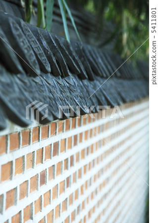 Korean Building Korean Building 5411801