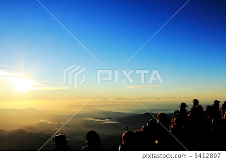 從山頂光的富士山吉田口 照片素材 圖片 圖庫