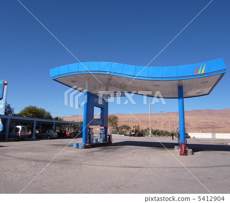Moroccan gas station 5412904