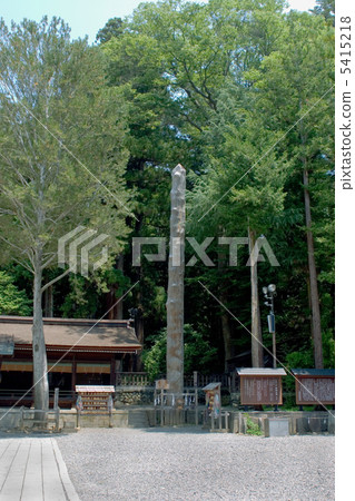 Suwa Taisha Shimosha Akiyomi _ Pillar 1 Suwa Taisha Shimosha Akiyomi _ Pillar 1 5415218