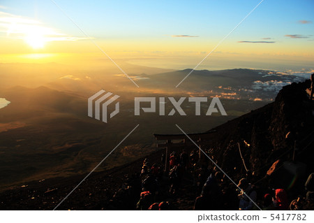 Sunrise from the summit of Mount Fuji's Yoshida route 5417782