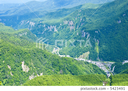 Sounkyo hot spring town 5423491