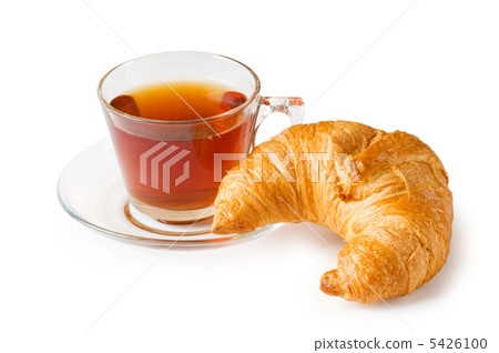 Tea and croissants on the reflective background Tea and croissants on the reflective background 5426100