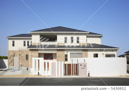 A house 5430952