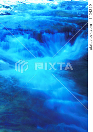 紅眼Shintaku-taki山谷 紅眼Shintaku-taki山谷 5434239