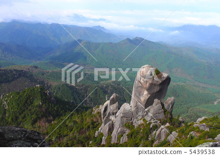 Large rasping rock of Ruisuyama 5439538