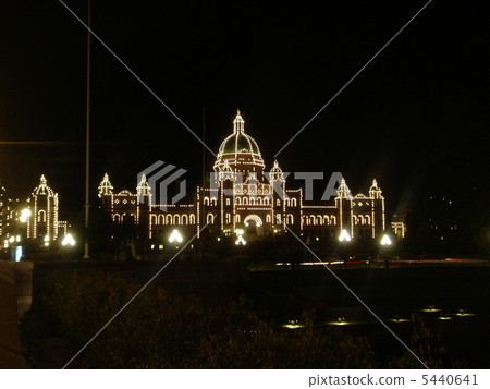 點亮維多利亞BC議會大廈 5440641