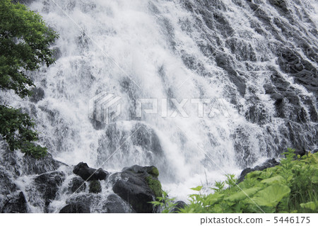 Oshinkoshin waterfall 5446175