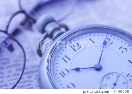 懷錶和眼鏡 5446998