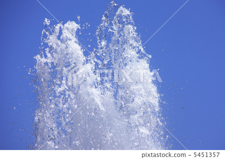 噴泉水 噴泉水 5451357