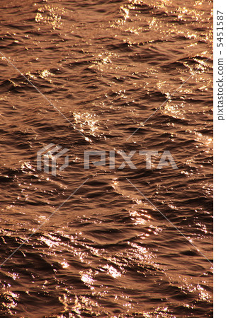 晚上風景水錶面 5451587