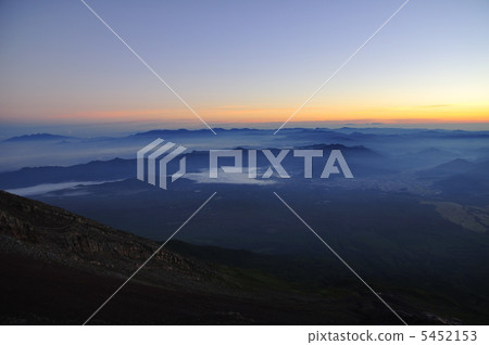 從富士山的頂端任務 5452153