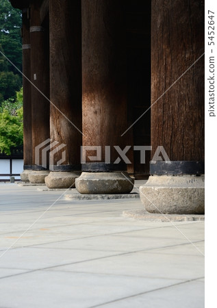 Nanzenji, pillar of Sanmon Nanzenji, pillar of Sanmon 5452647