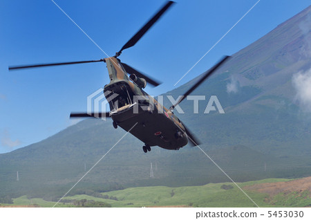 Transport helicopter CH-47J 5453030