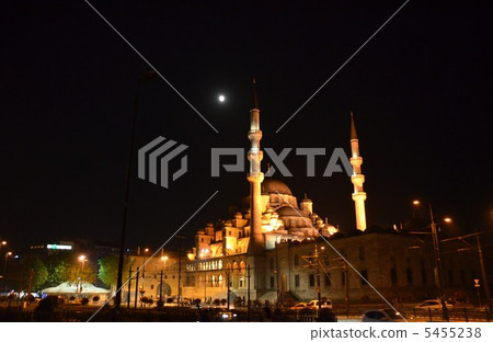 Moonlighting shining Yeni Jermy Moonlighting shining Yeni Jermy 5455238