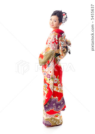 A woman in a kimono 5455637