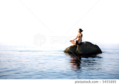 Yoga In The Sea 5455895