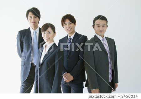 Alone employees Alone employees 5456034