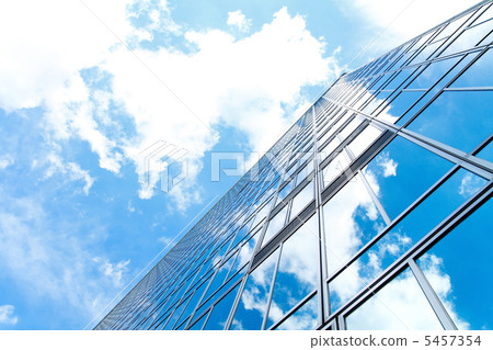 Bill and blue sky 5457354