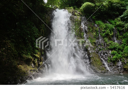 Shiraito Falls, Waterfall Vases 5457616