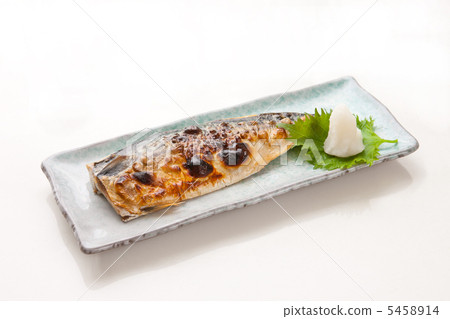Mackerel fried fish 5458914