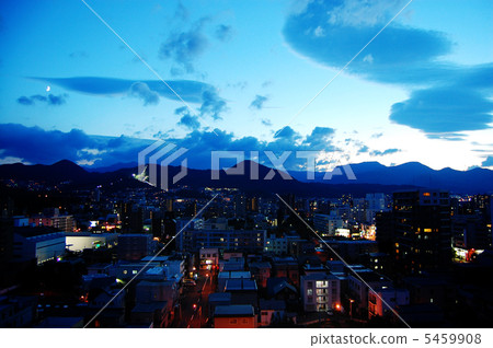 札幌三角和魔術小時 札幌三角和魔術小時 5459908