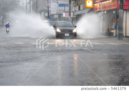 Splash of a car 5461379