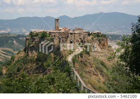 Civita di Bagnoleto dying city Italy Civita di Bagnoleto dying city Italy 5462100
