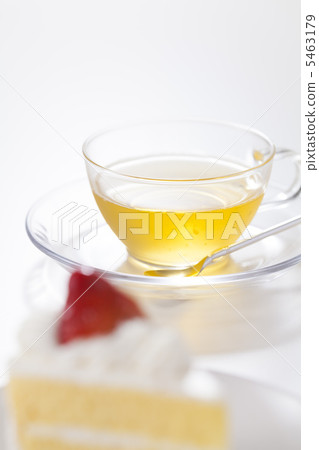 茉莉花茶和短蛋糕 茉莉花茶和短蛋糕 5463179