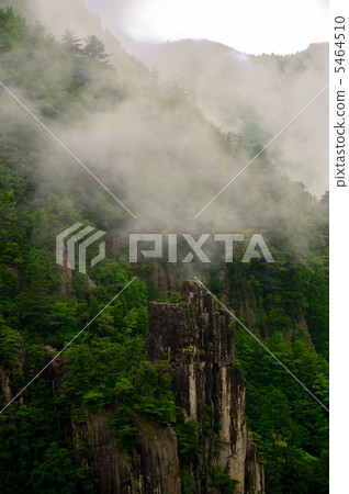 The sea of stones and towers 5464510