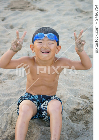 piece! Victory Posing! 5466754