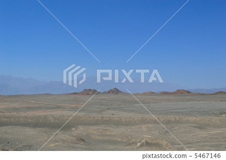 A car window near Turpan in Ninjiang Railway in Xinjiang Uygur Autonomous Region, China 5467146