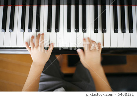 孩子們的手彈鋼琴 孩子們的手彈鋼琴 5468121