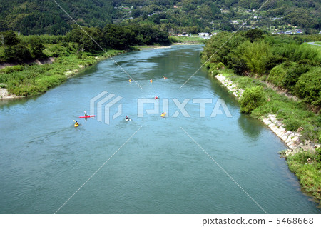 Mukawa和獨木舟 5468668