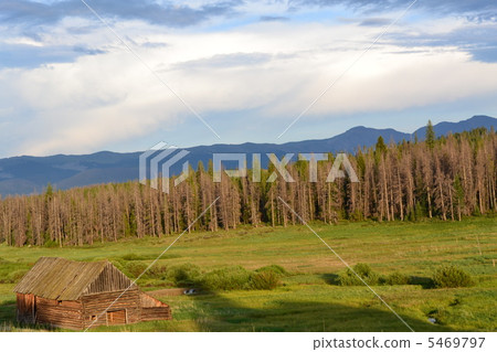 Dusk of Snow Mountain Dusk of Snow Mountain 5469797