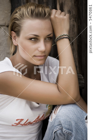 Beautiful Fashion Girl 5470861