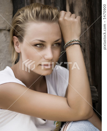 Beautiful Fashion Girl 5470900