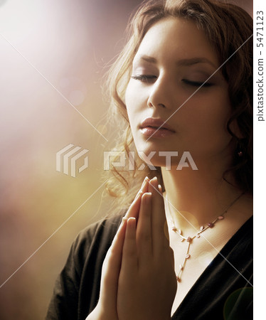 Pray Pray 5471123