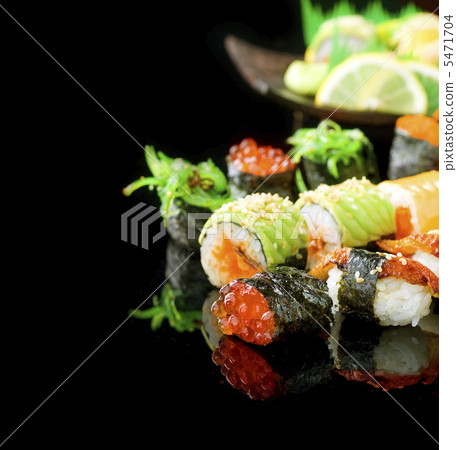 Sushi set 5471704