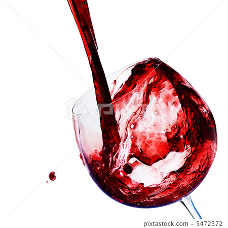 Red Wine Pouring 5472372