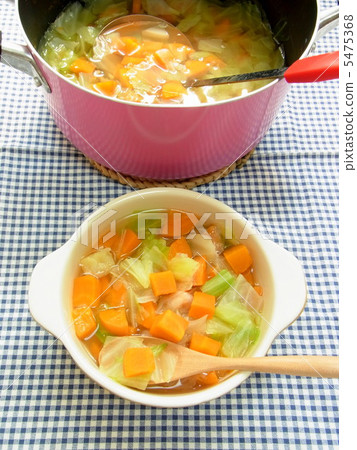 vegetable soup 5475368