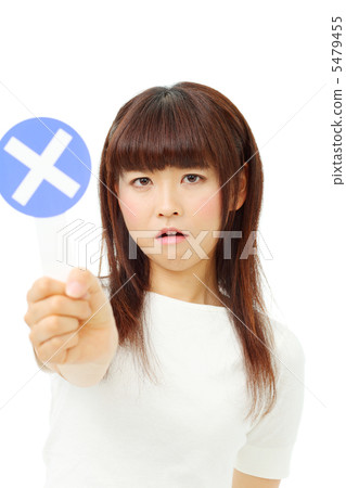A woman with a cross 5479455