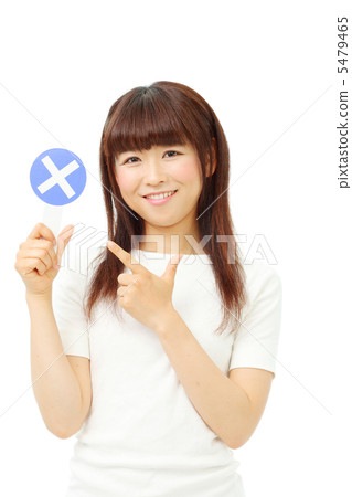 A woman with a cross 5479465