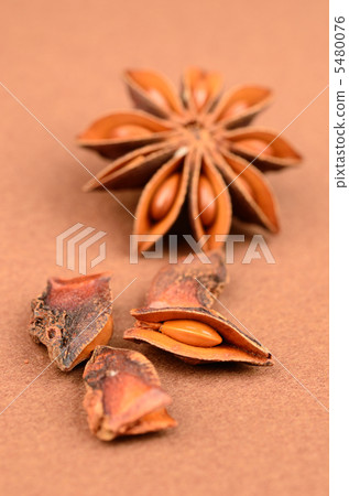 Star anise Star anise 5480076