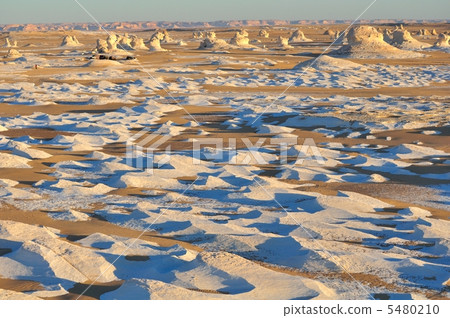White desert Egypt 5480210